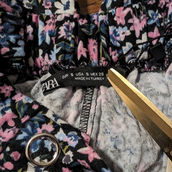 Zara Pastel Floral Print Dungarees Overalls NEW Small - Picture 4 of 11